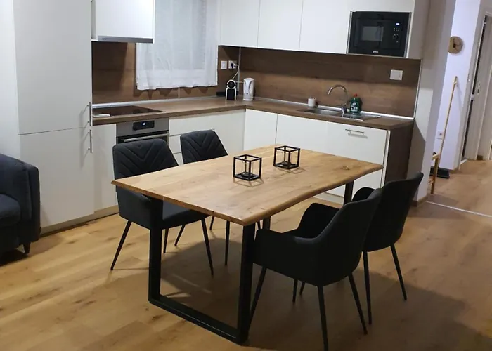 Weizblick アパート ヴァイツ